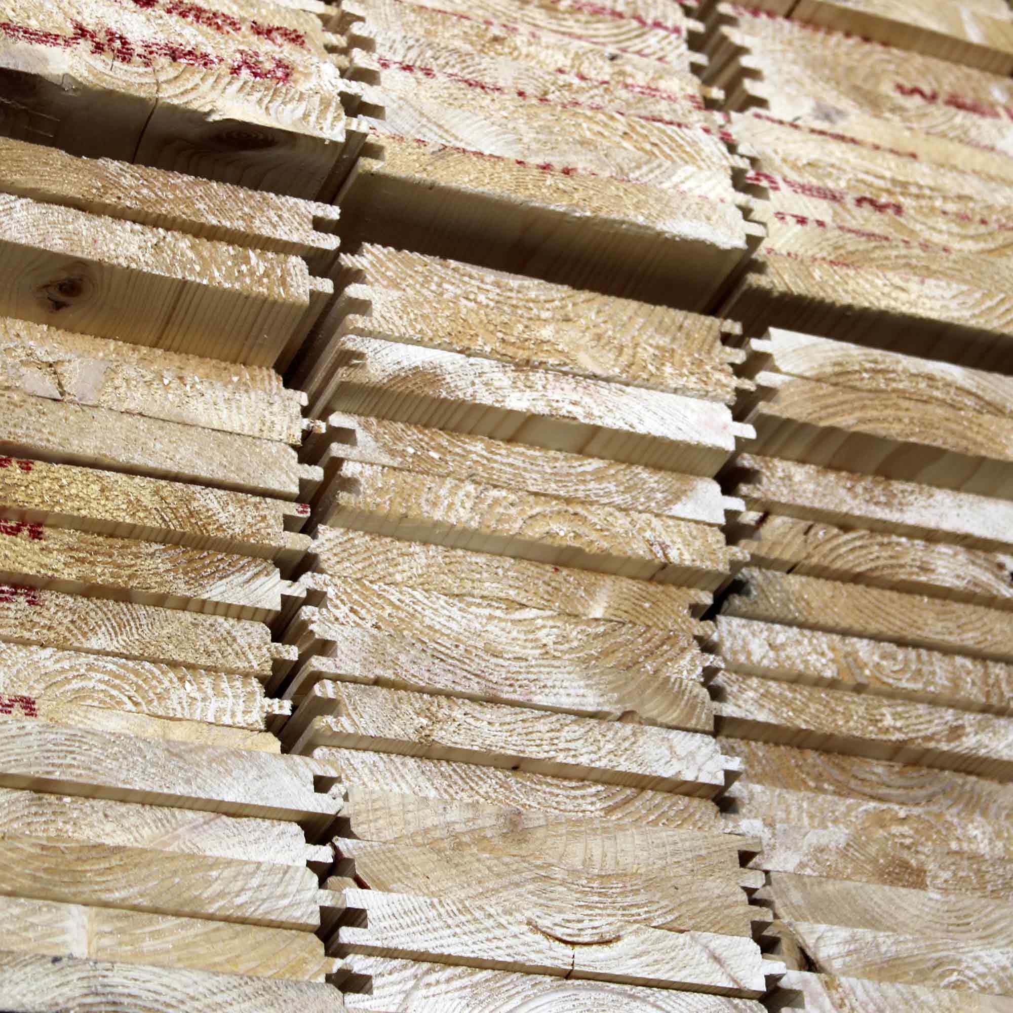 Madera de obra y tableros para encofrados
